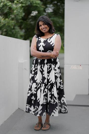 NILA - cotton tiered dress