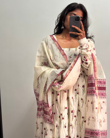 White with Red floral Chanderi Dupatta Set