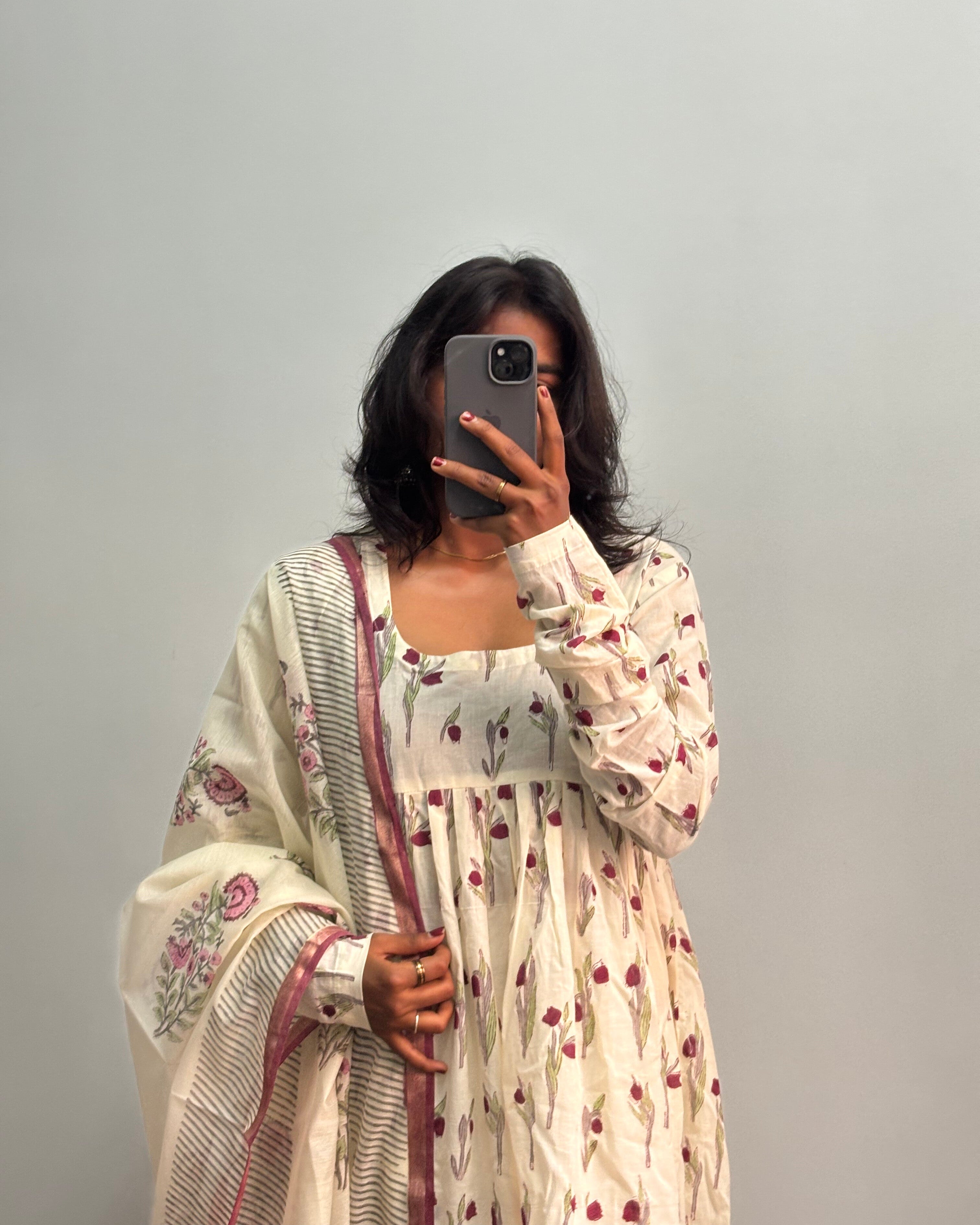 White with Red floral Chanderi Dupatta Set