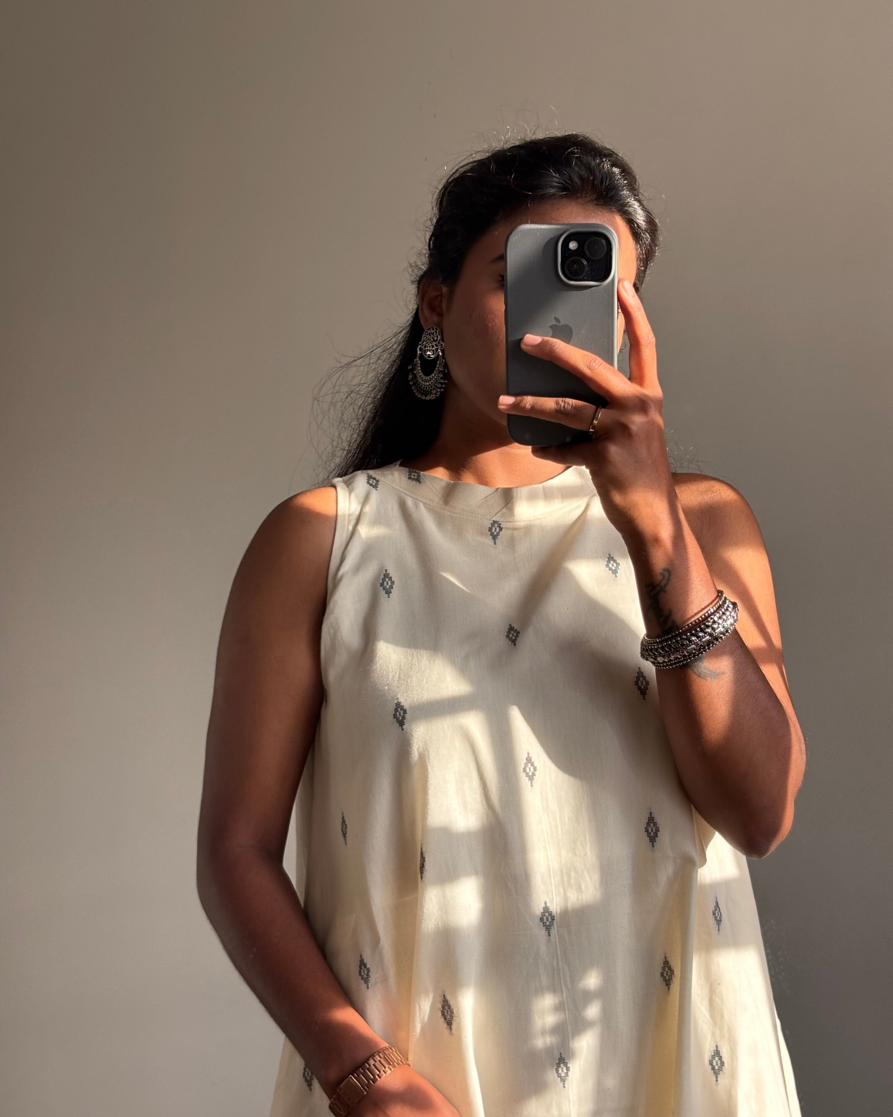 White Handloom Set 2pc